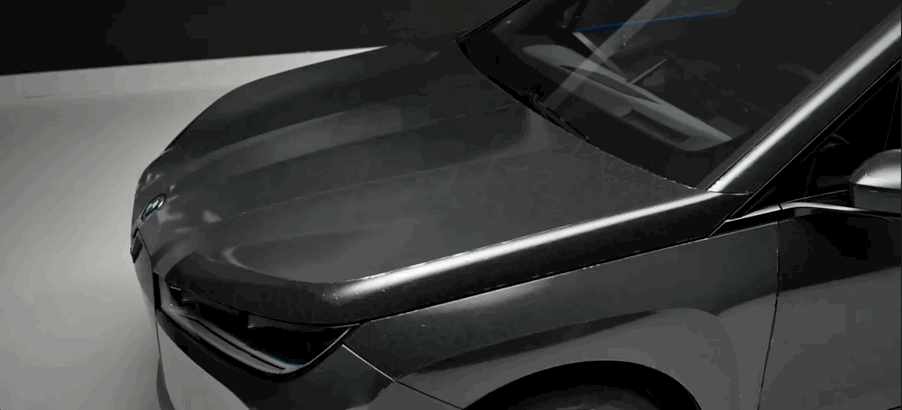 BMW Renk Değiştiren Arabasını Tanıttı İşte Detaylar!